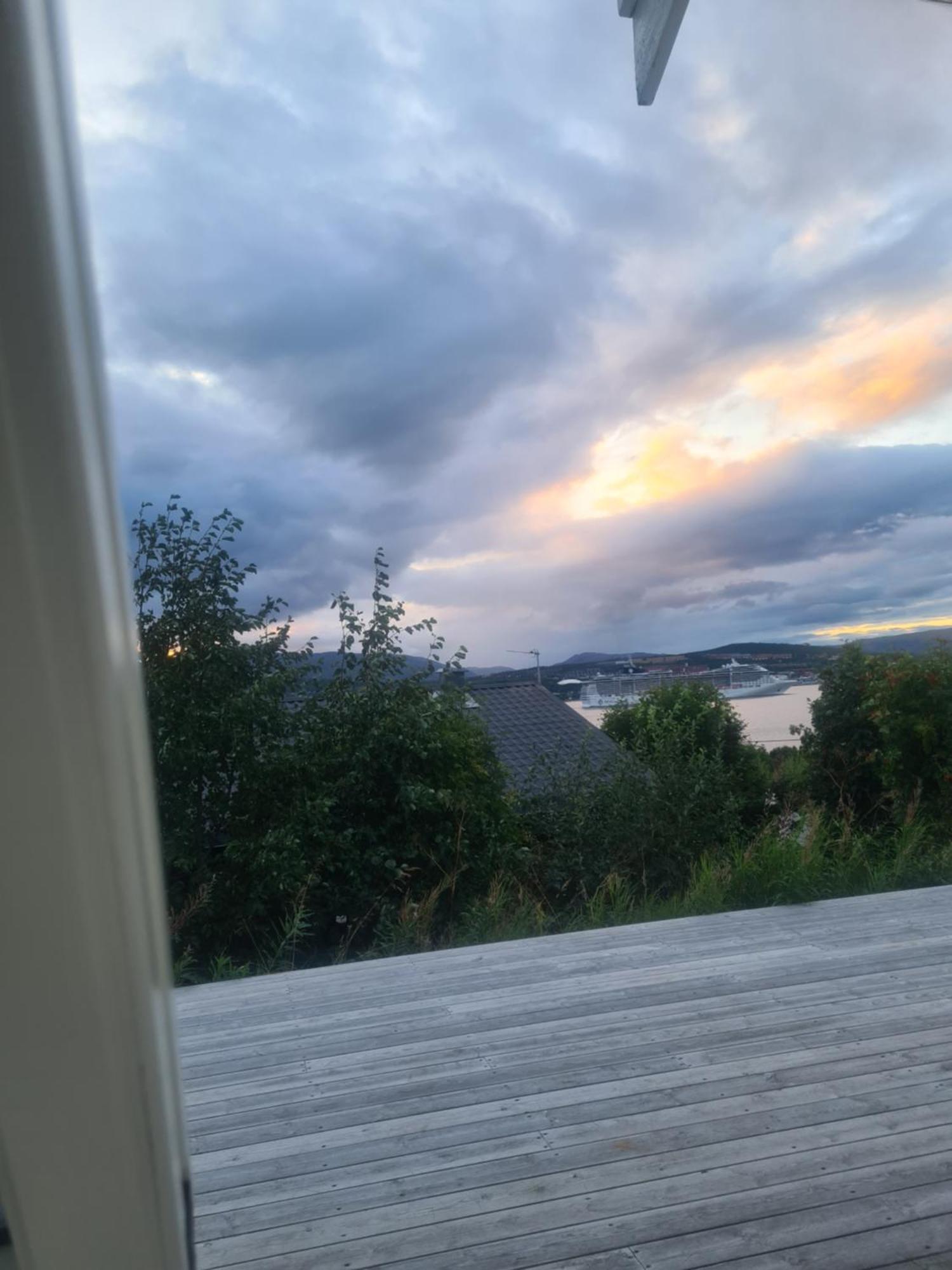 Leiligheten Pa Tomasjordnesvegen Tromsø Zewnętrze zdjęcie