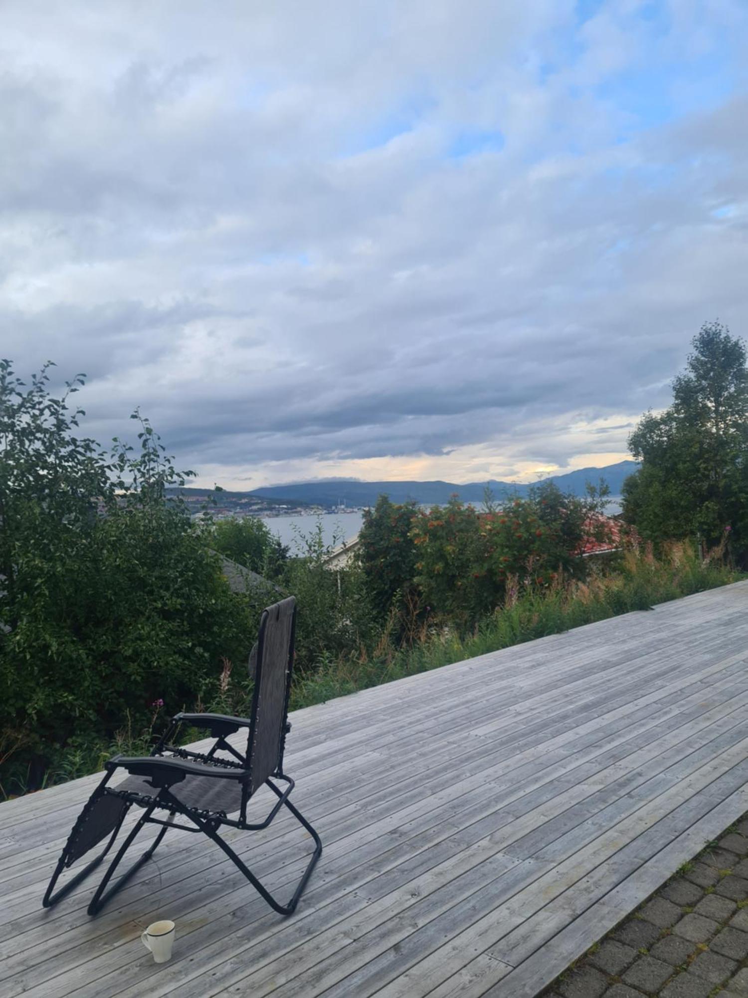 Leiligheten Pa Tomasjordnesvegen Tromsø Zewnętrze zdjęcie